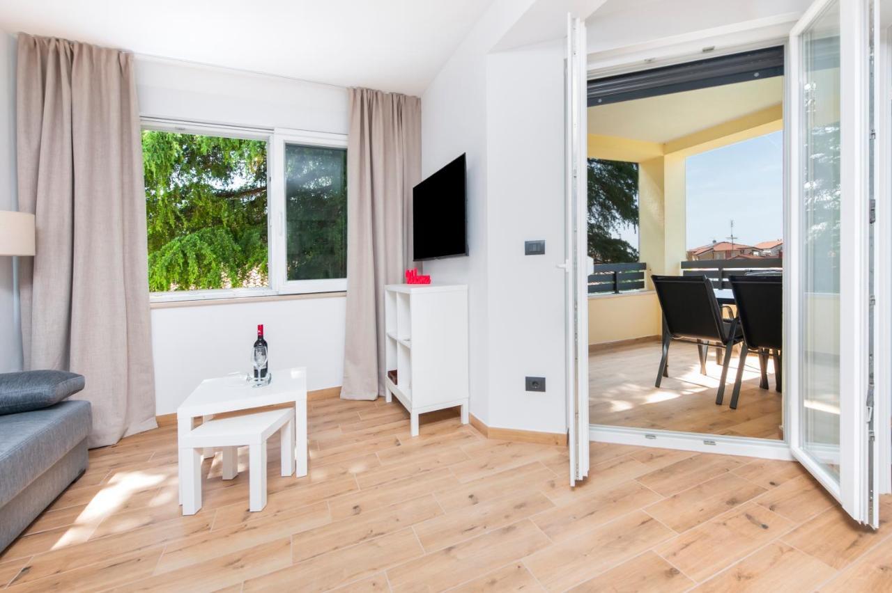 Apartments Sunrise & Sunset Rovinj Exterior photo