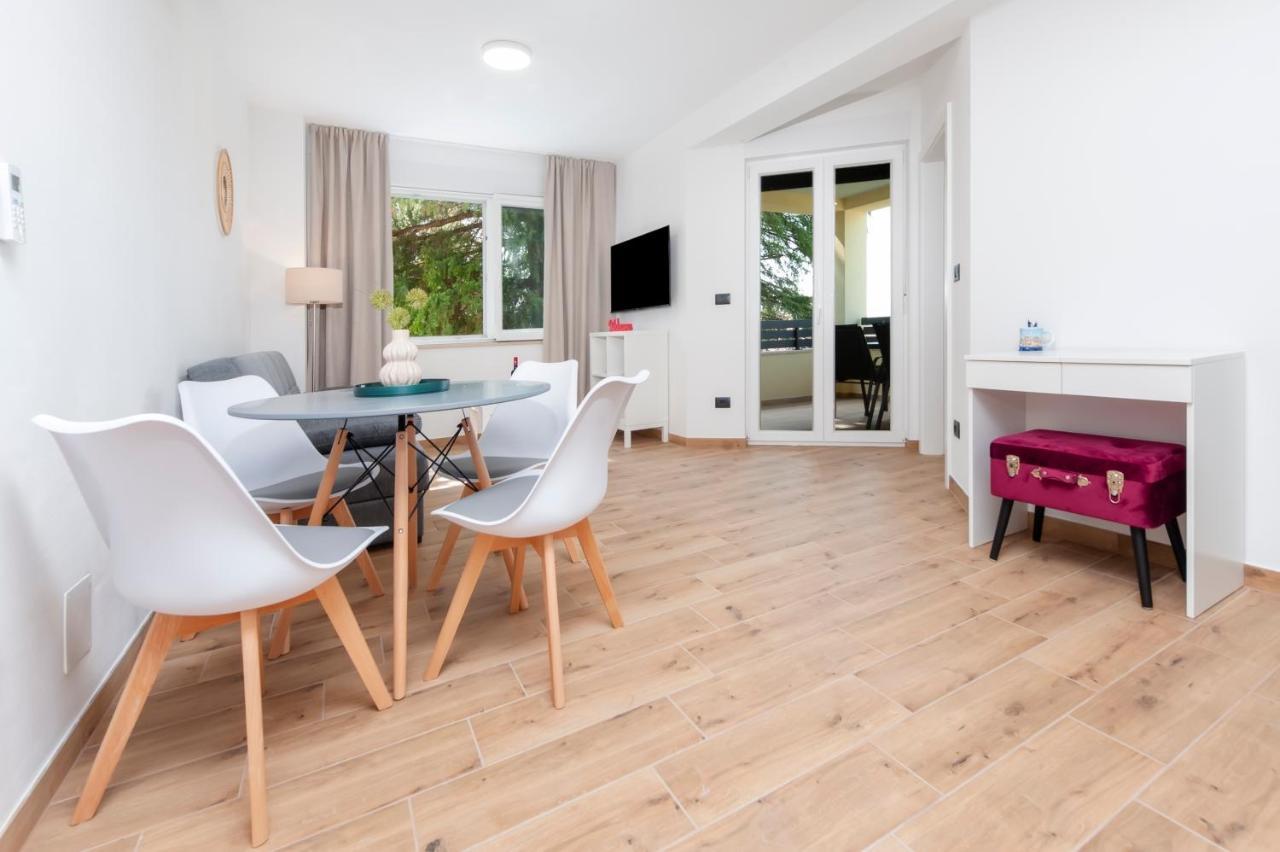 Apartments Sunrise & Sunset Rovinj Exterior photo