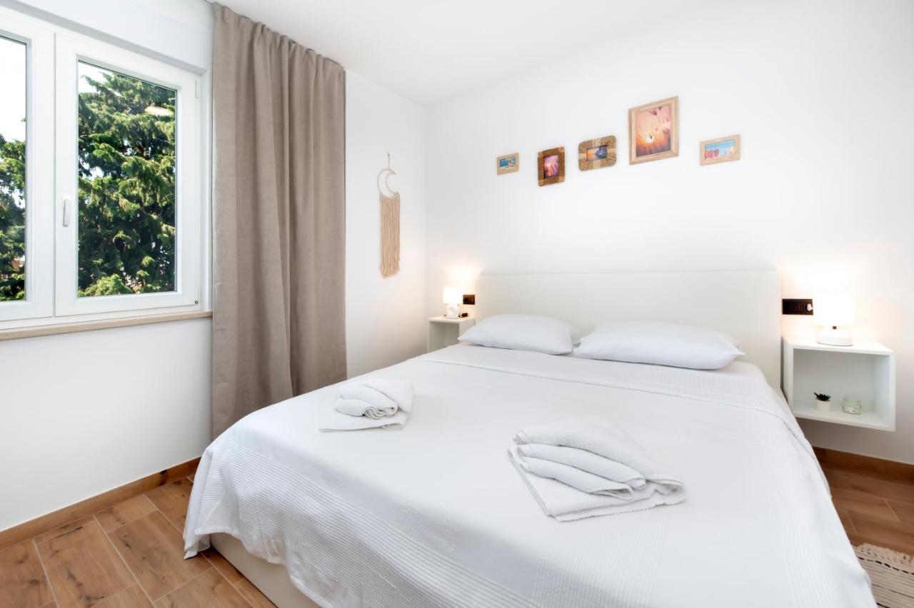 Apartments Sunrise & Sunset Rovinj Exterior photo