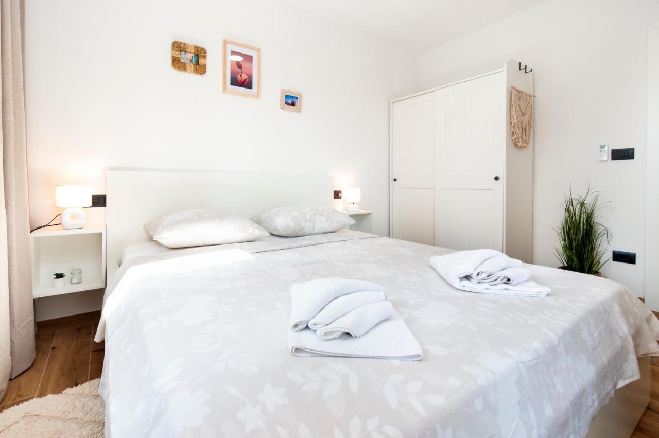 Apartments Sunrise & Sunset Rovinj Exterior photo