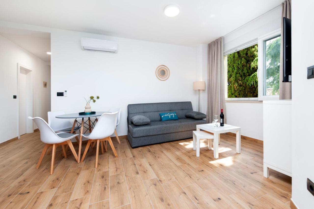 Apartments Sunrise & Sunset Rovinj Exterior photo