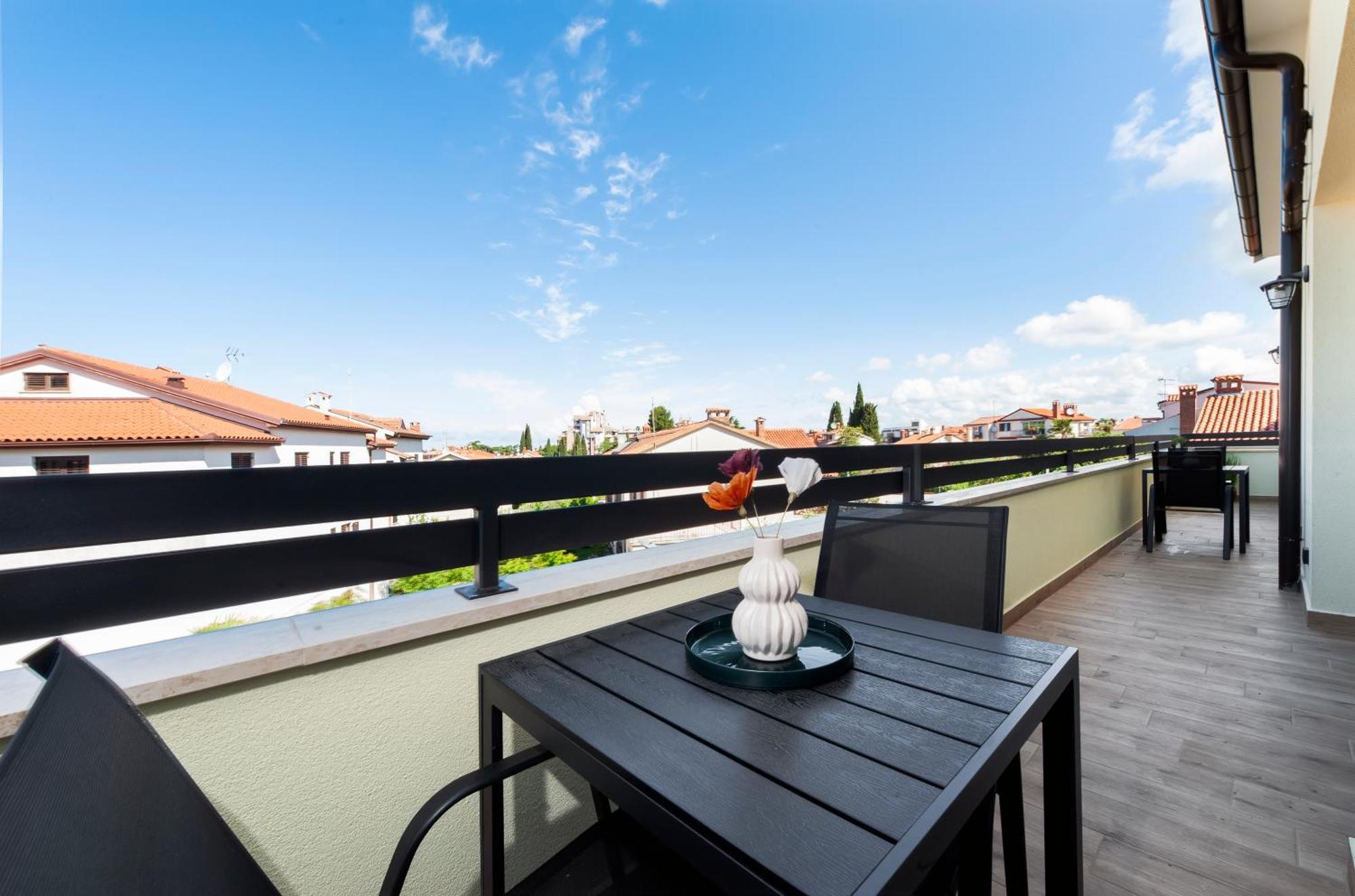 Apartments Sunrise & Sunset Rovinj Exterior photo
