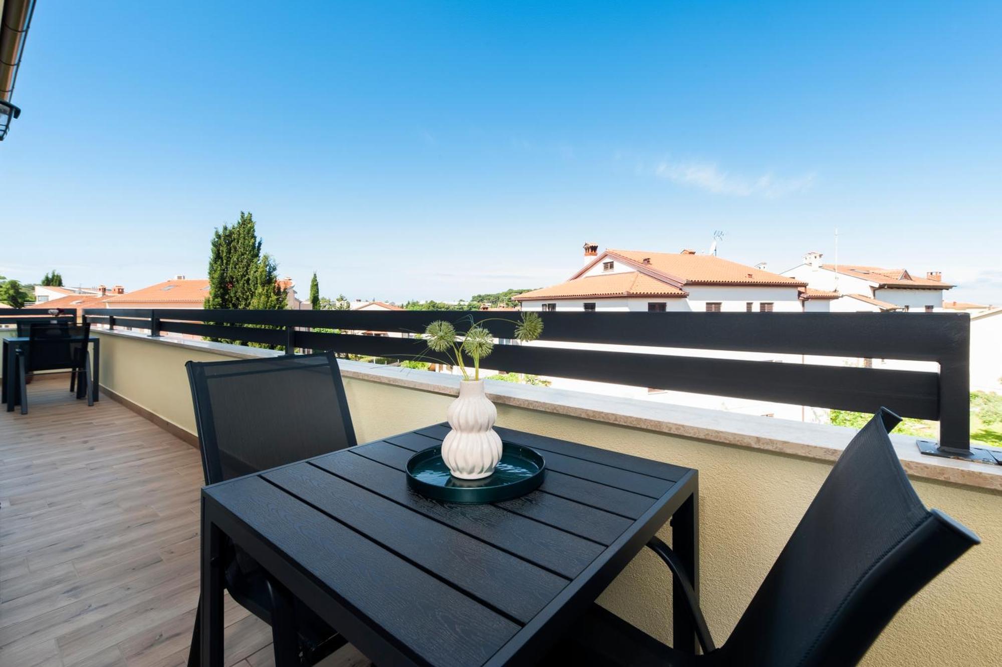 Apartments Sunrise & Sunset Rovinj Exterior photo