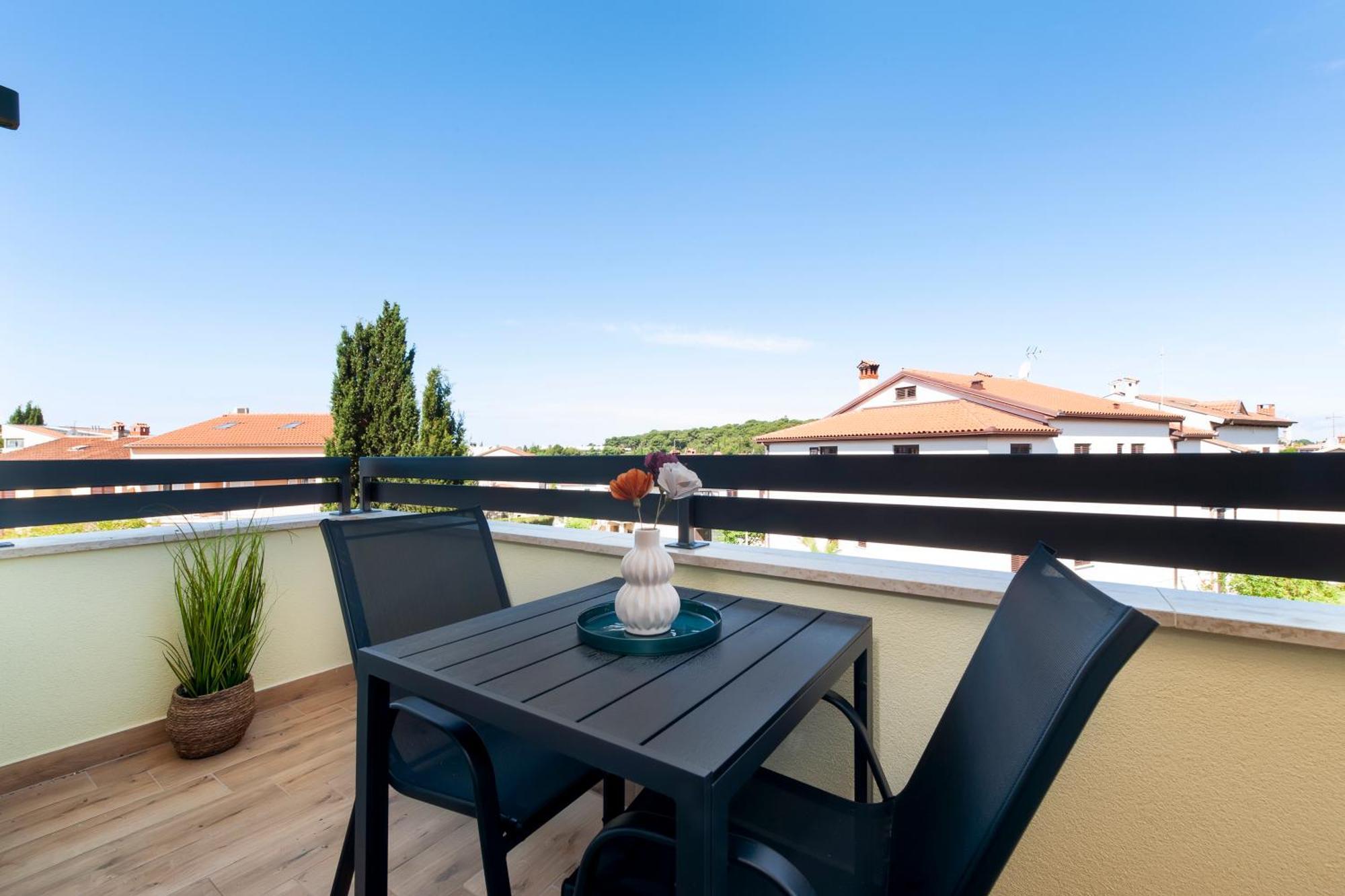Apartments Sunrise & Sunset Rovinj Exterior photo