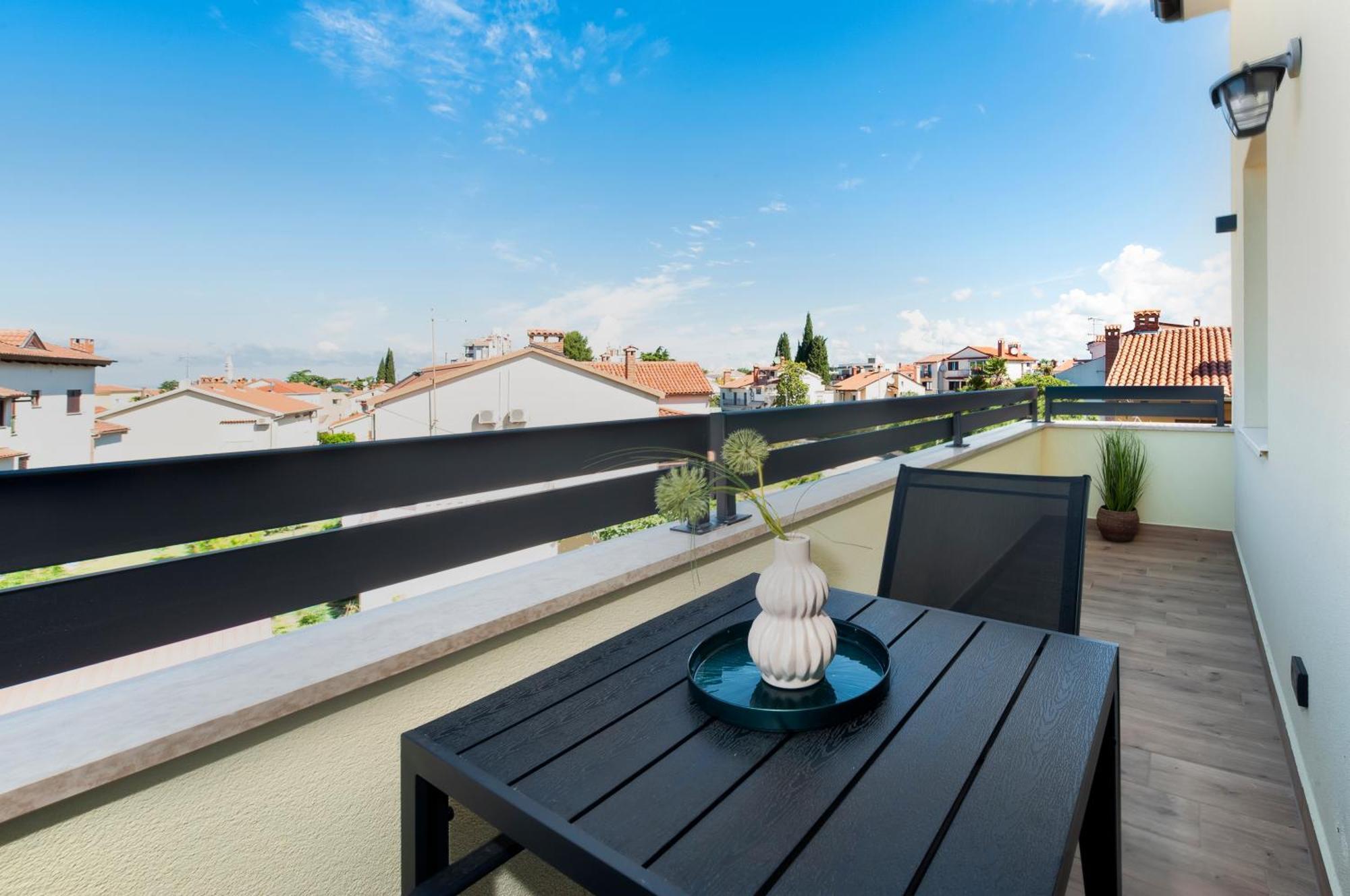 Apartments Sunrise & Sunset Rovinj Exterior photo