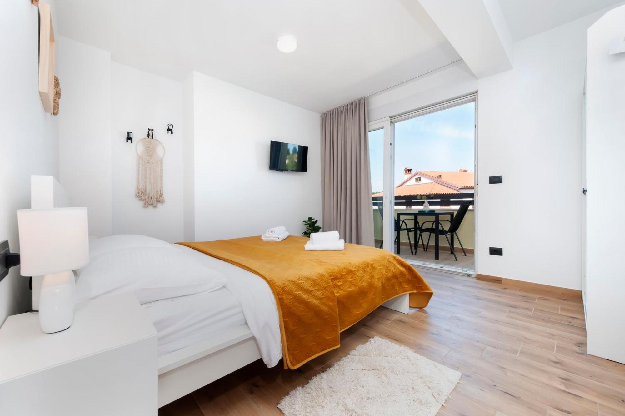 Apartments Sunrise & Sunset Rovinj Exterior photo